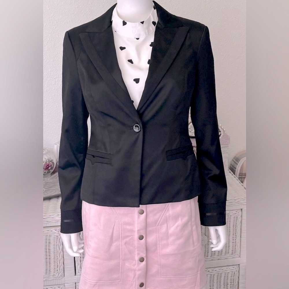 Bebe Tuxedo Blazer Black Satin Slim Fitted Wedge Collar Fully Lined Size 8
